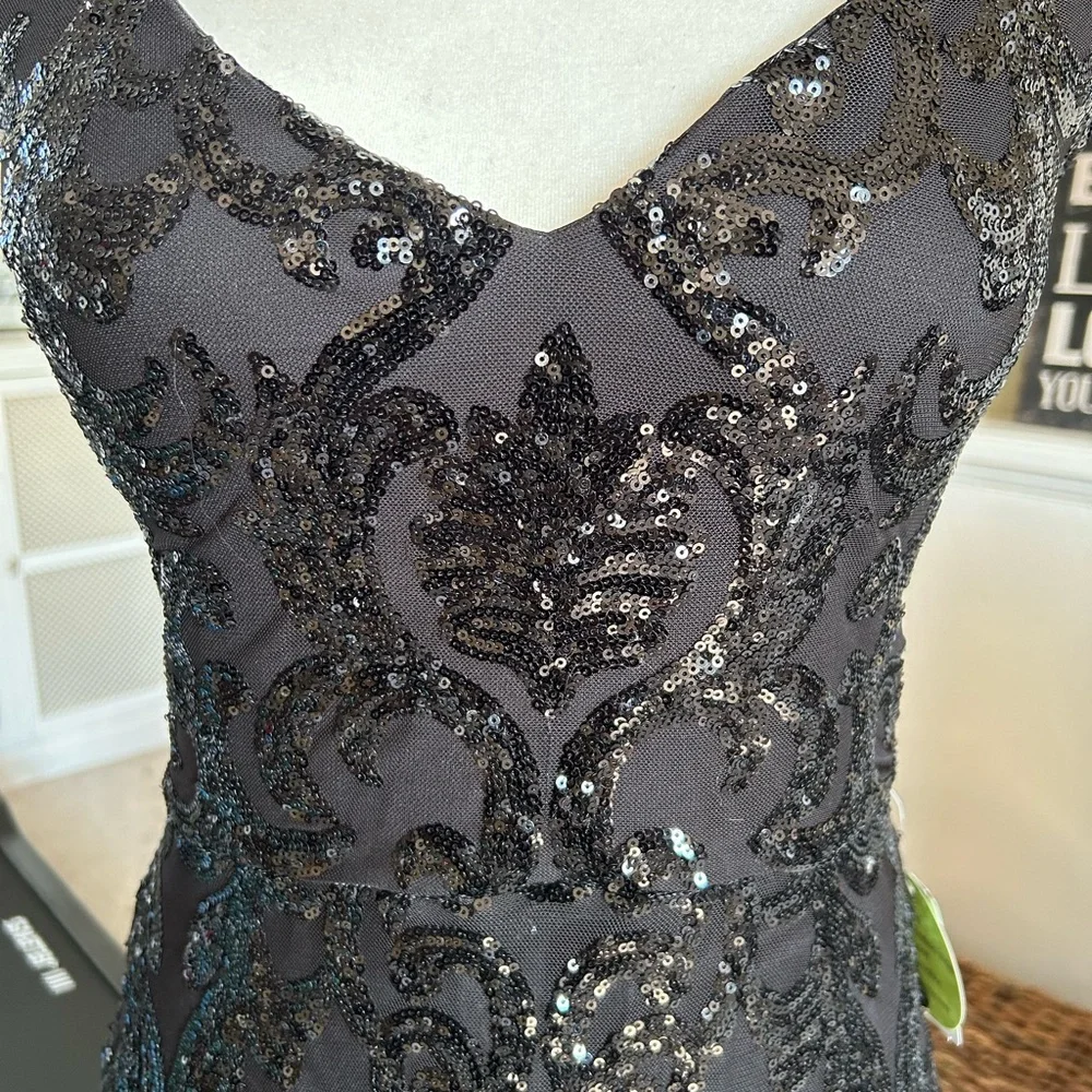Gorgeous new with tags formal dress with sequins. - Picture 2 of 9